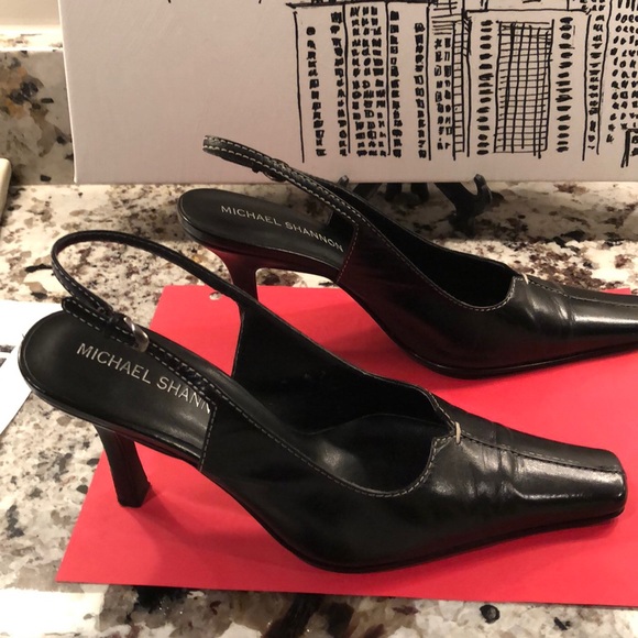 Michael Shannon: high slingbacks w/white stitching - Picture 4 of 8